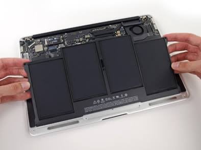 MacBook Batarya Değişimi 